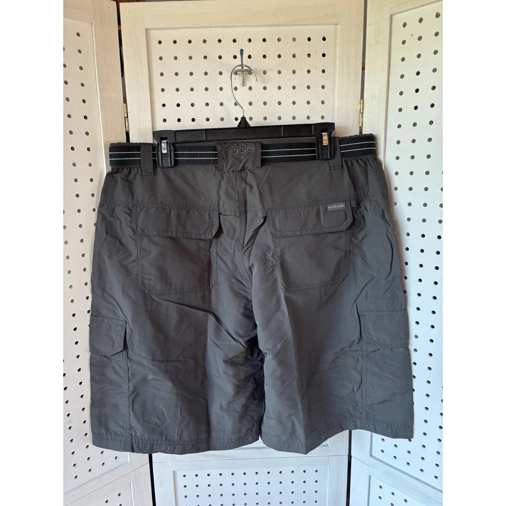 First Ascent Trekwear Men's LG Delta Cargo‎ Shorts Gray Belted Active NWT Nylon